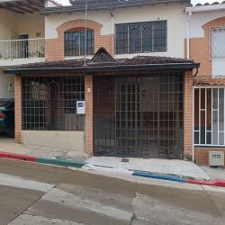 Casa en Portal del Conde