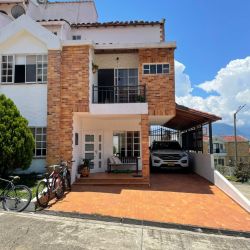 Casa en Conjunto Cerrado