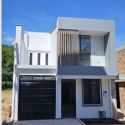 CASA EN LA VILLA OLIMPICA